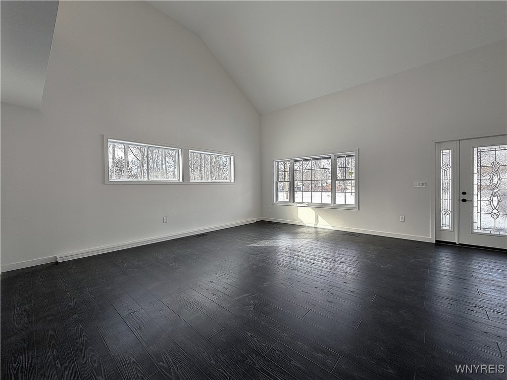 595 Seneca Road Evans, NY 14006 - Photo 6 of 36