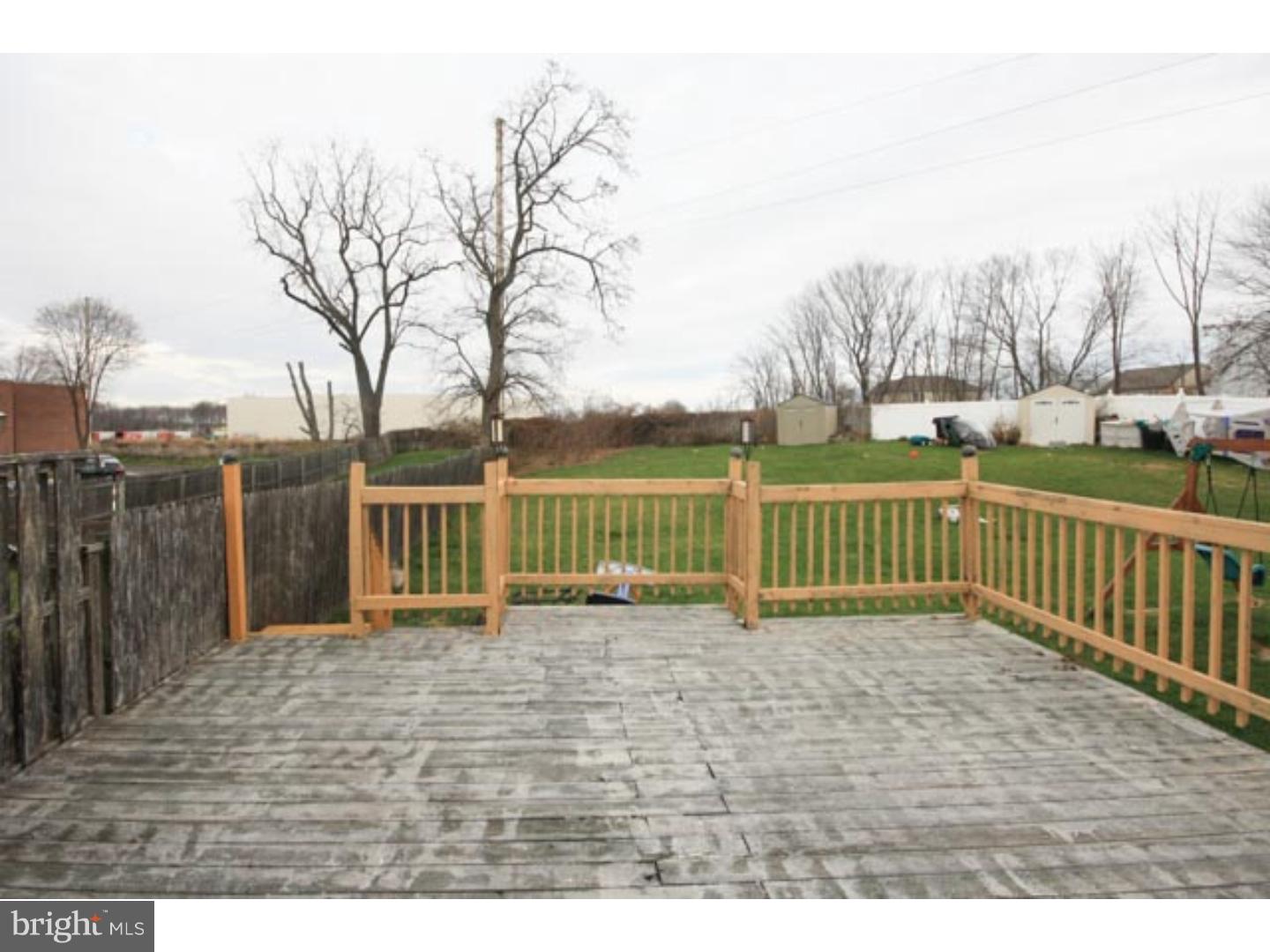 2701 Willits Road, Unit B Philadelphia, PA 19114 - Photo 22 of 25 Deck