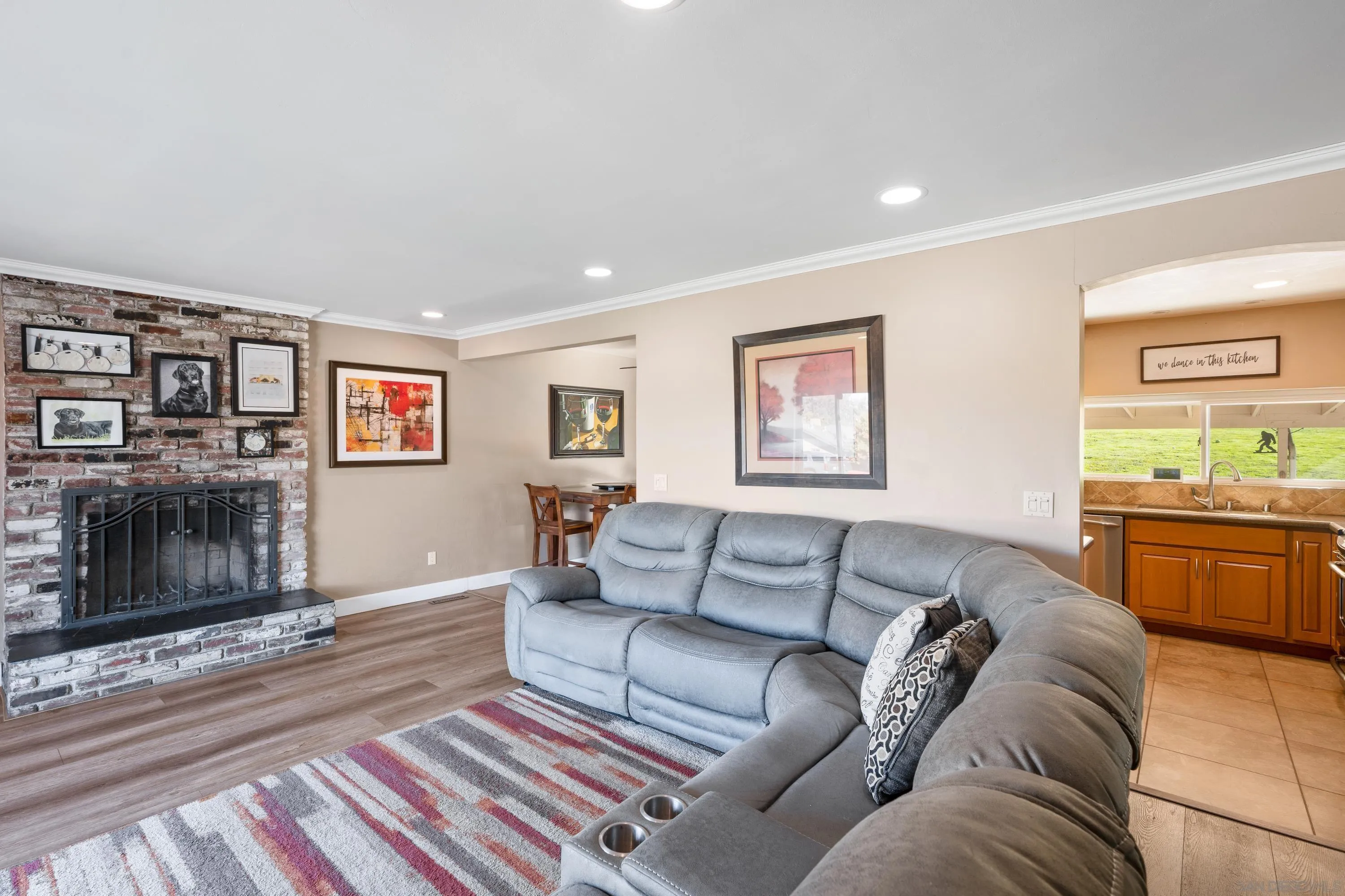 9035 Mac Lane Spring Valley, CA 91977 - Photo 5 of 31 Gallery Image 5