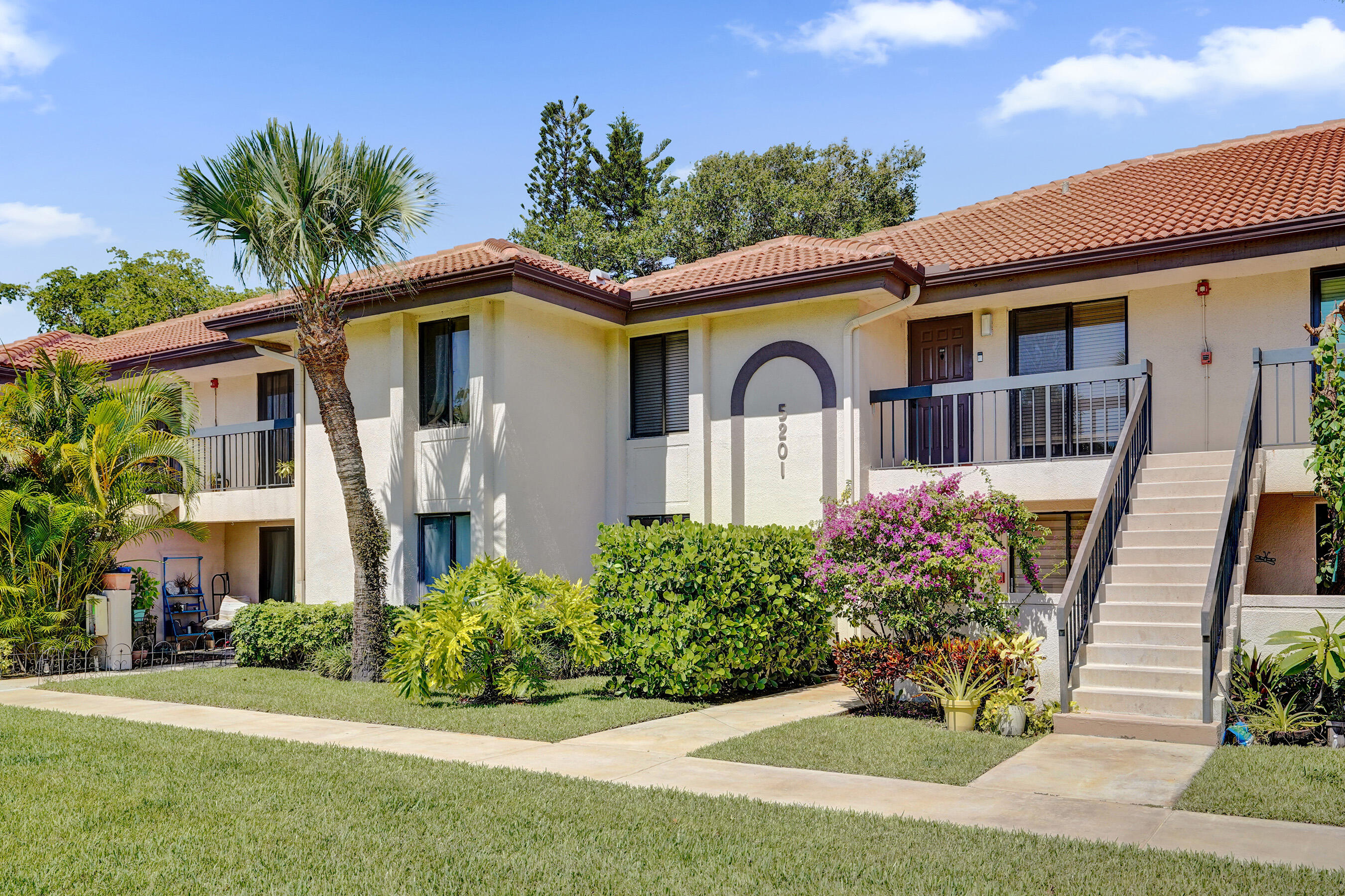 5201 West Club Circle, Unit 103 Boca Raton, FL 33487 - Photo 1 of 40 GROUND FLOOR UNIT!