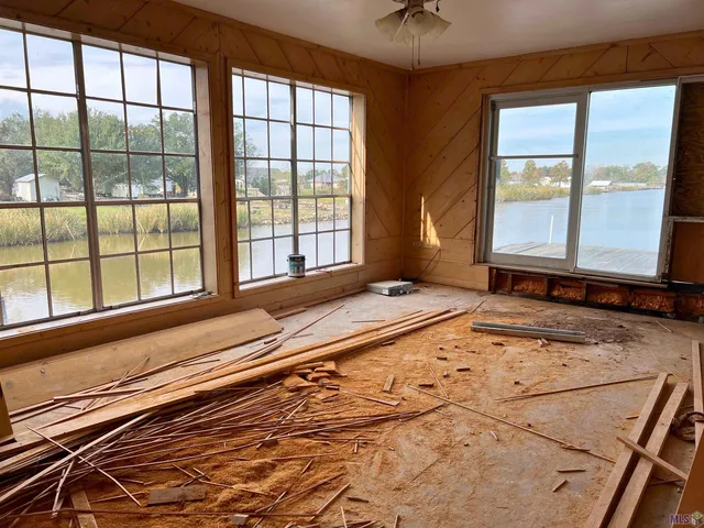 $160,000 | 706 Highway 55, Bourg, LA 70343