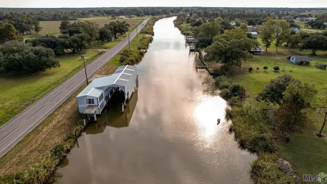 $160,000 | 706 Highway 55, Bourg, LA 70343