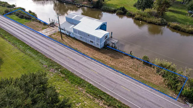 $160,000 | 706 Highway 55, Bourg, LA 70343