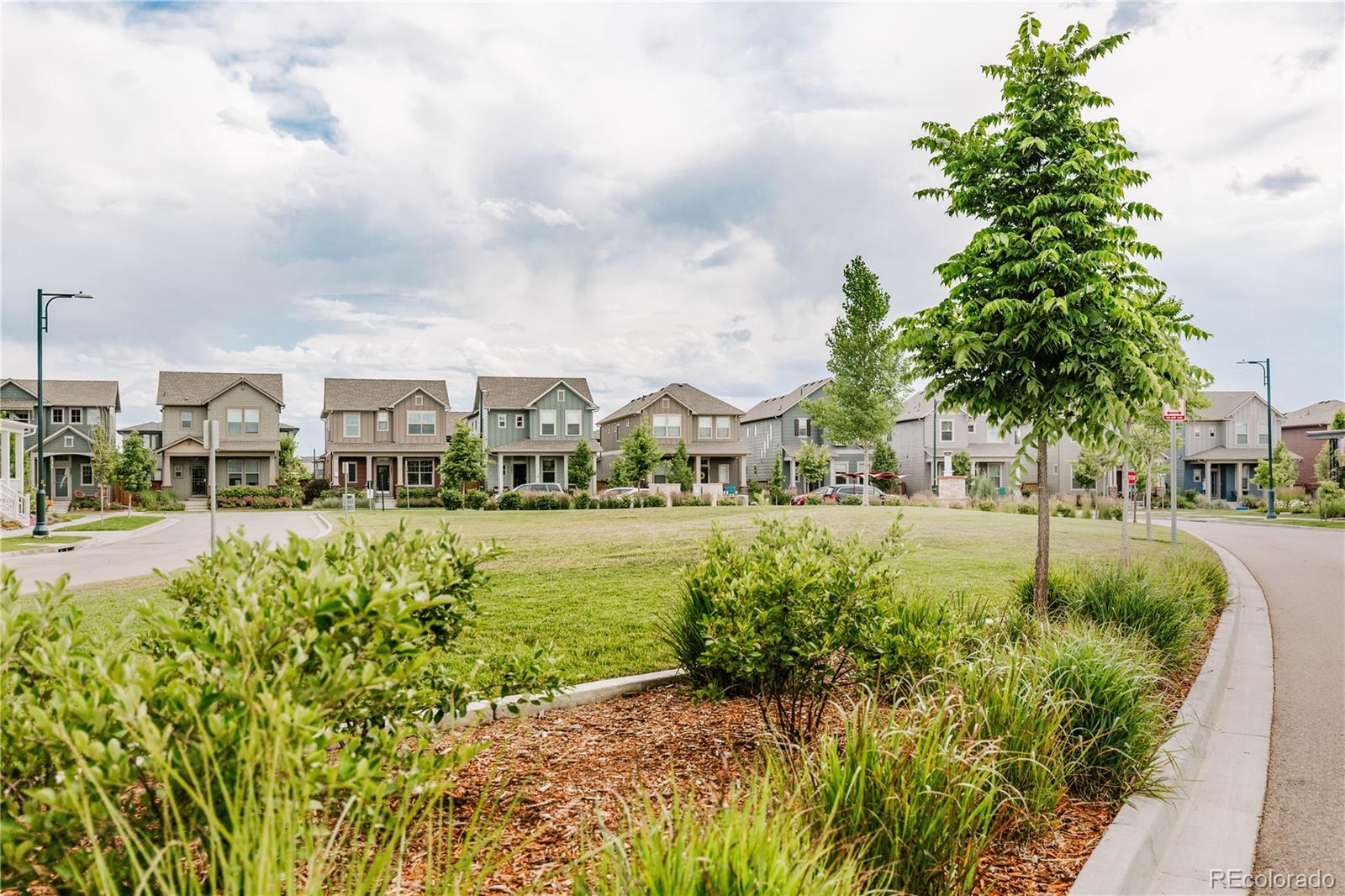 5191 Willow Way Denver, CO 80238 - Photo 32 of 36 a view of a garden