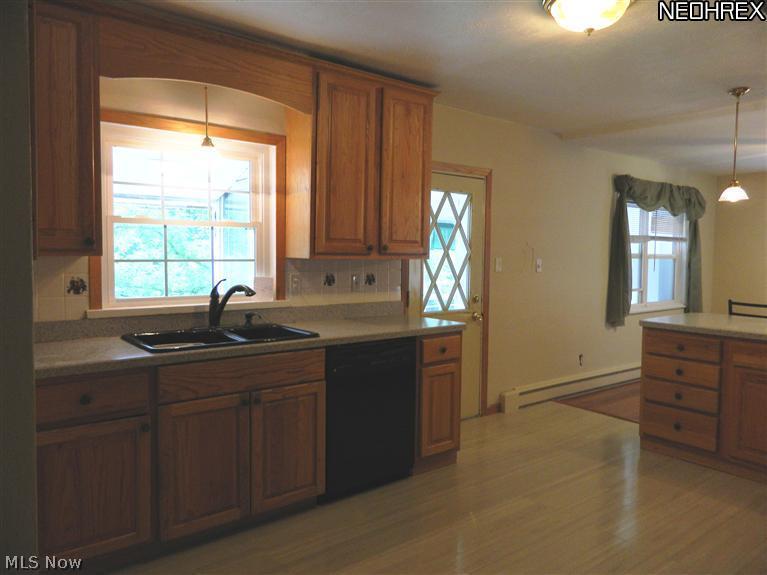 32610 Arthur Road Solon, OH 44139 - Photo 9 of 10