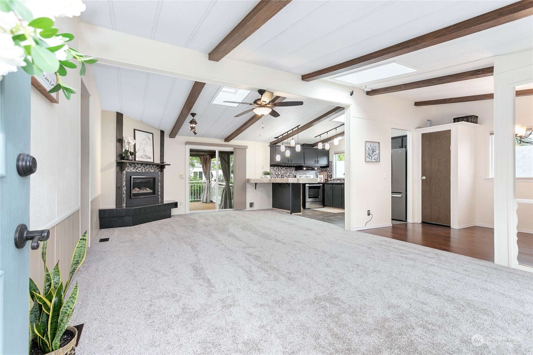 5828 Salish Road Blaine, WA 98230 - Photo 3 of 36 Gallery Image 3