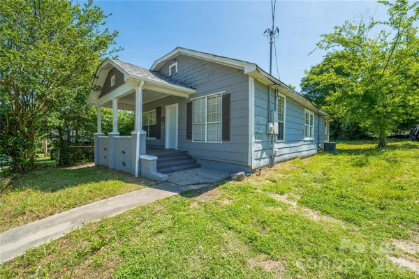 $1,400 | 620 North Moran Street, Gastonia, NC 28052