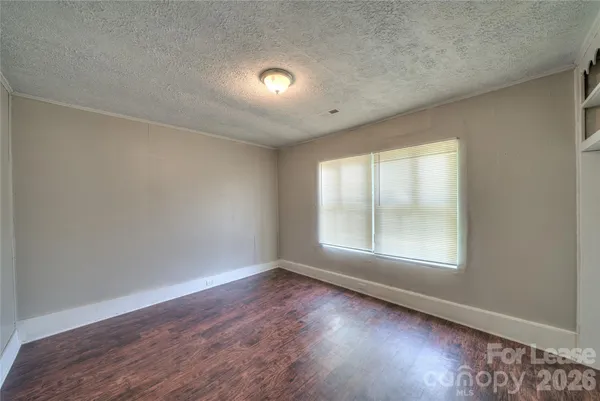 $1,400 | 620 North Moran Street, Gastonia, NC 28052