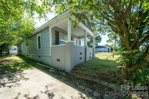 $1,400 | 620 North Moran Street, Gastonia, NC 28052