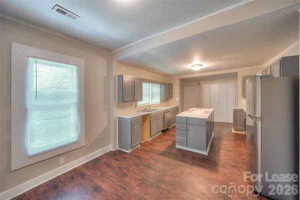 $1,400 | 620 North Moran Street, Gastonia, NC 28052