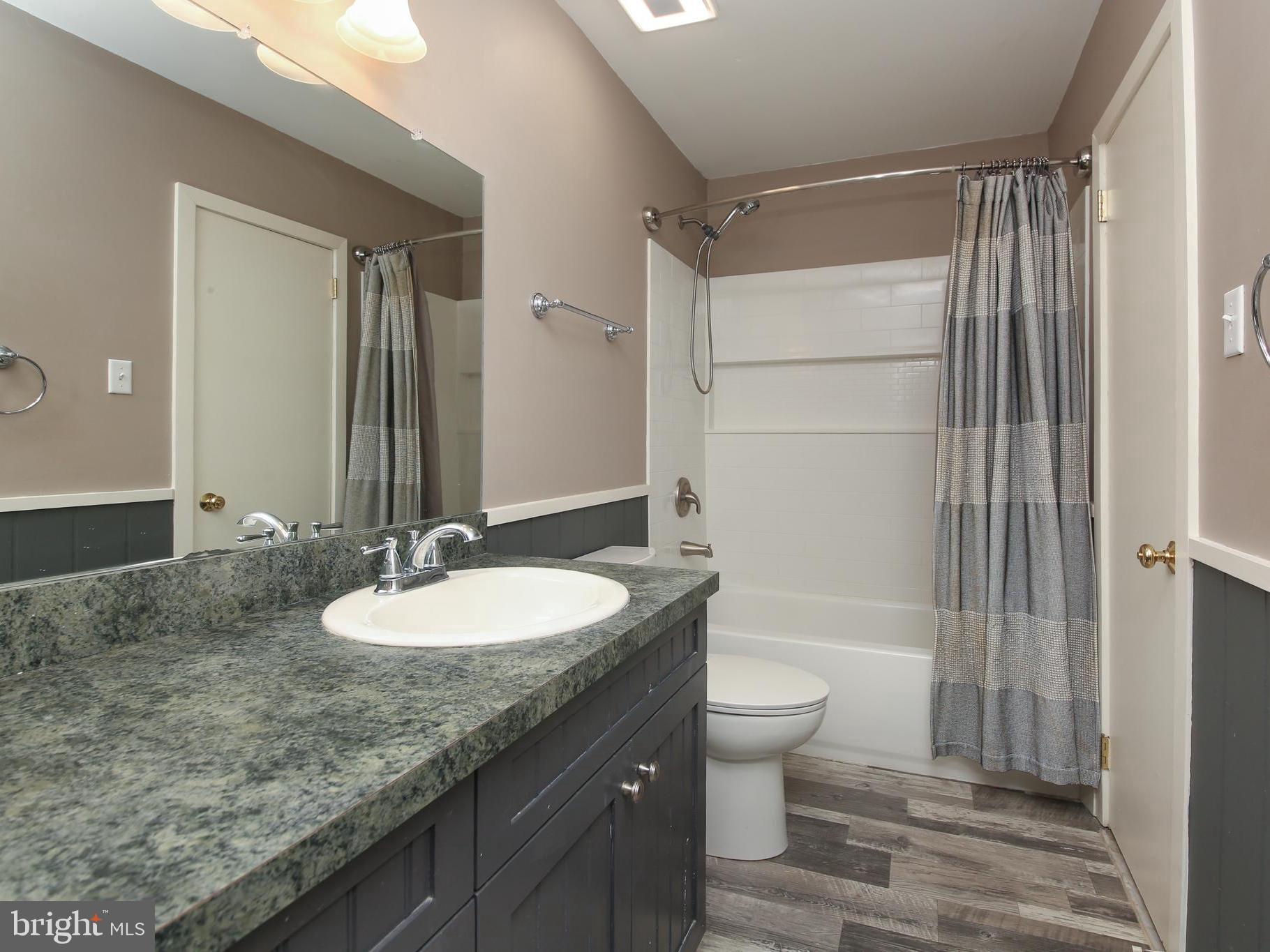 5 Jack Ladder Circle Horsham, PA 19044 - Photo 13 of 17 Upstairs Jack & Jill Bathroom