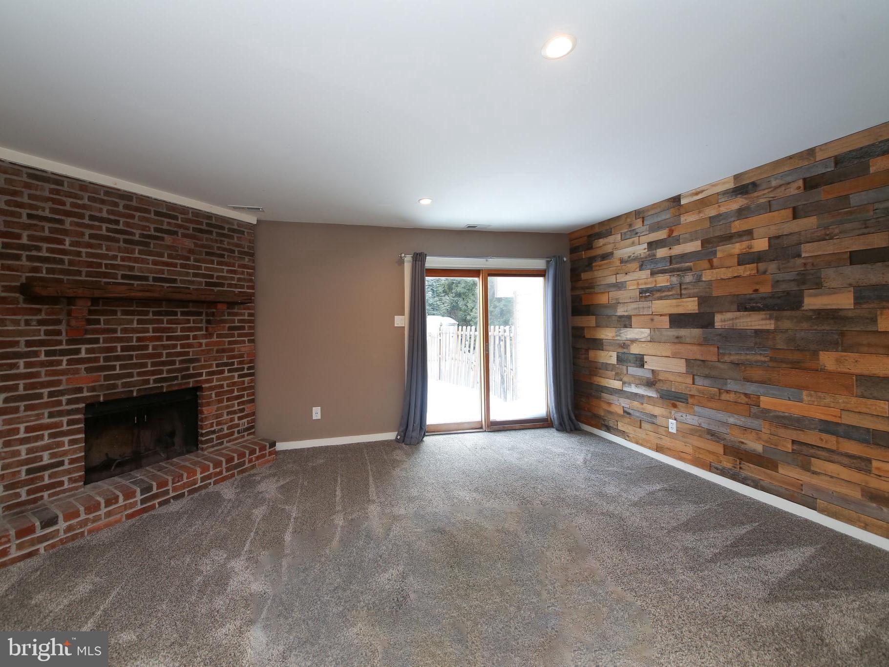 5 Jack Ladder Circle Horsham, PA 19044 - Photo 7 of 17 Living Area with Wood Burning Fireplace