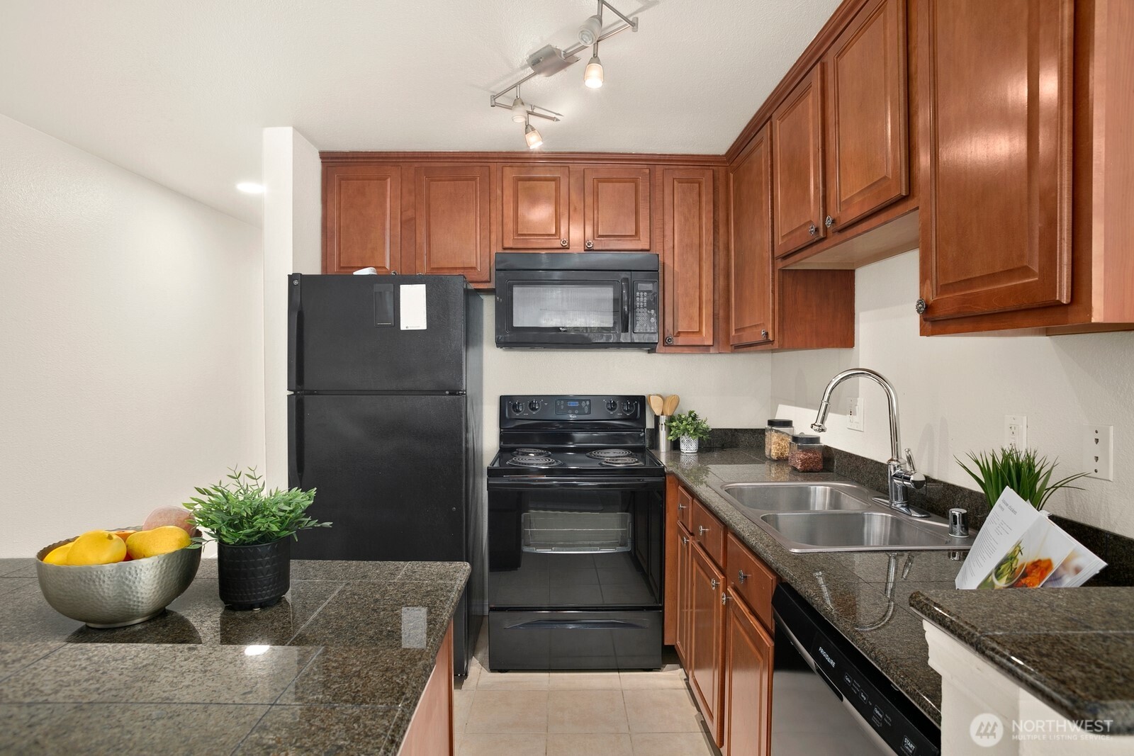 20318 Bothell Everett Highway, Unit A201 Bothell, WA 98012 - Photo 5 of 20