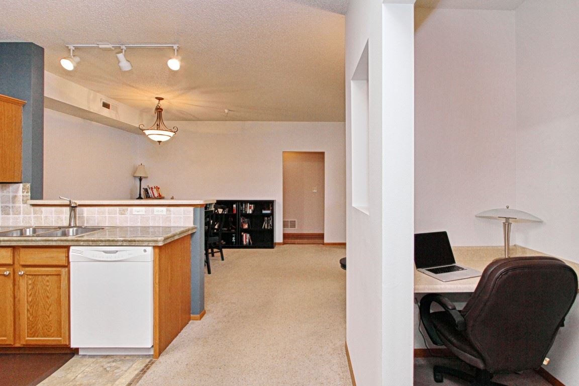 2969 Heinz Road, Unit 2 Iowa City, IA 52240 - Photo 3 of 50 Gallery Image 3
