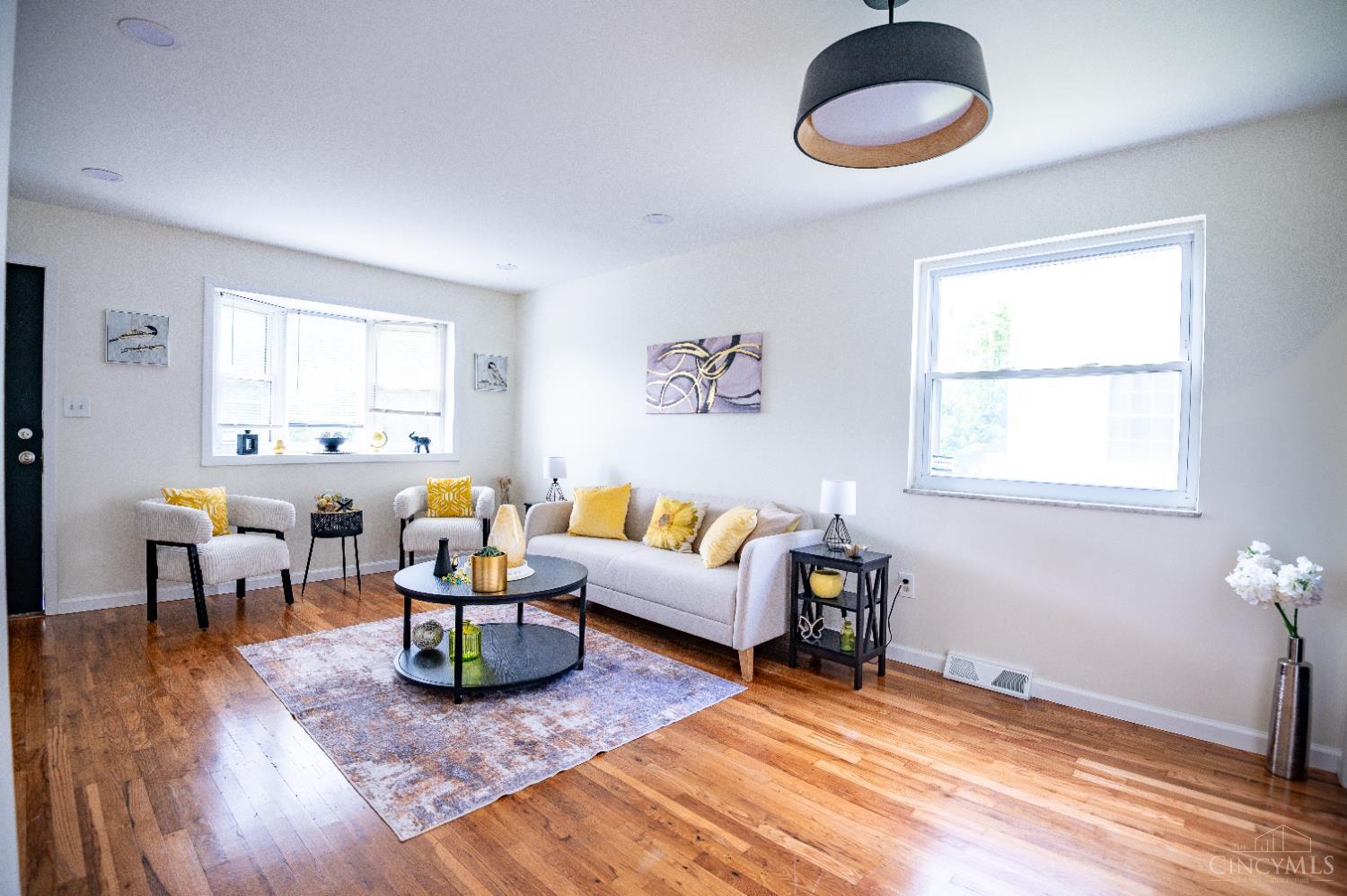 8784 Pippin Road Cincinnati, OH 45231 - Photo 6 of 31 Gallery Image 6