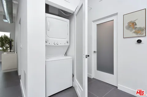 $699,000 | 939 South Broadway, Unit 1006, Los Angeles, CA 90015