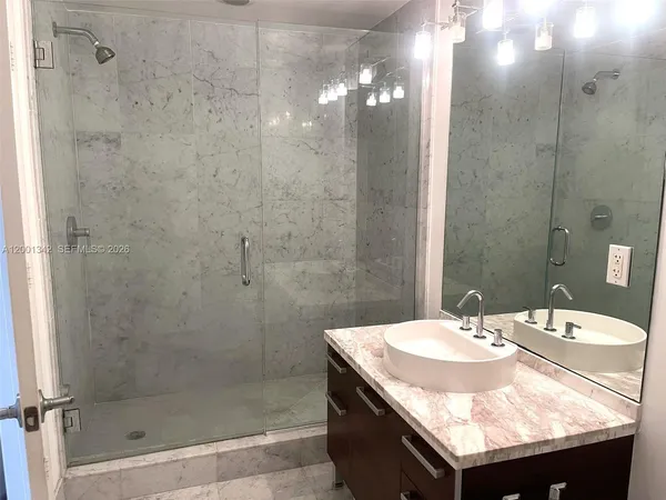 $2,850 | 253 Northeast 2nd Street, Unit 1004, Miami, FL 33132