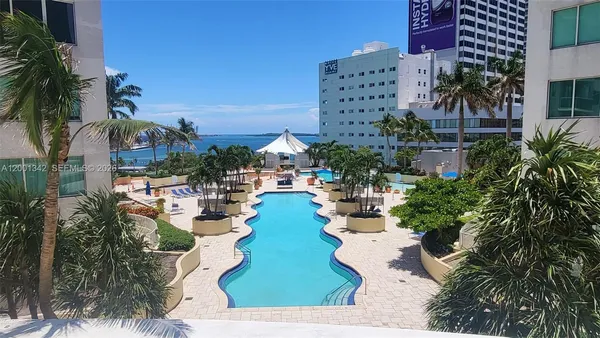 $2,850 | 253 Northeast 2nd Street, Unit 1004, Miami, FL 33132