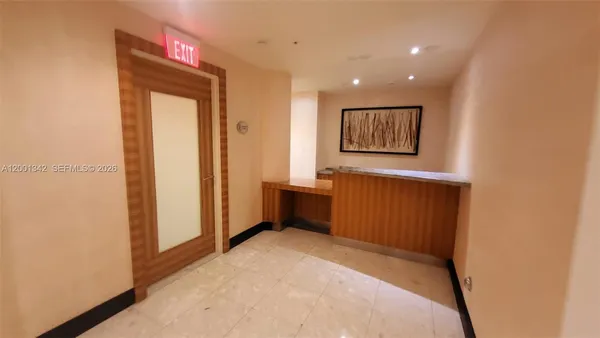 $2,850 | 253 Northeast 2nd Street, Unit 1004, Miami, FL 33132