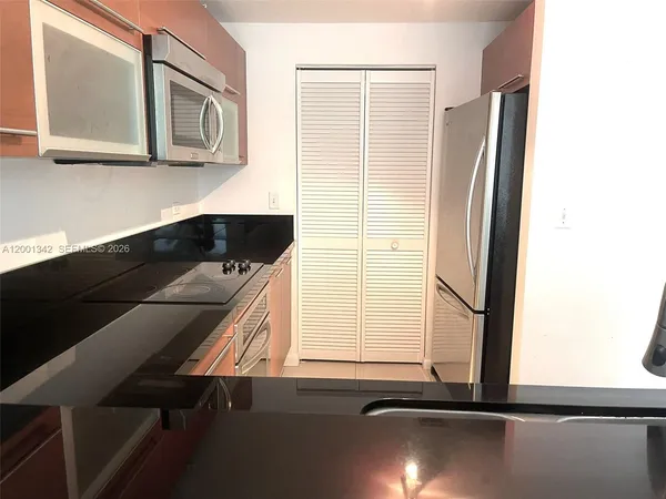 $2,850 | 253 Northeast 2nd Street, Unit 1004, Miami, FL 33132