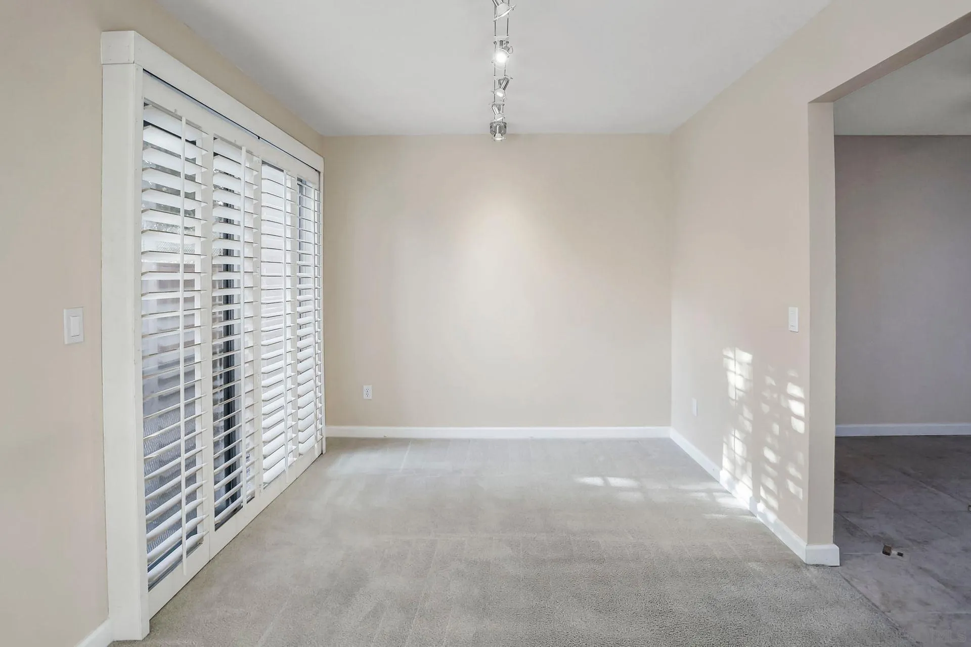 2258 Ledgeview Lane Spring Valley, CA 91977 - Photo 15 of 33 Gallery Image 15