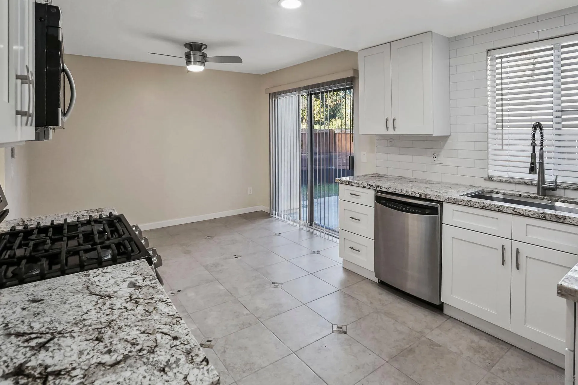2258 Ledgeview Lane Spring Valley, CA 91977 - Photo 9 of 33 Gallery Image 9