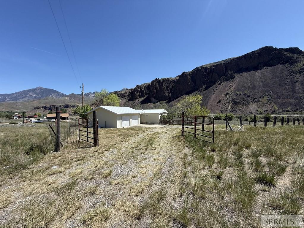 225 Pheasant Road Salmon, ID 83467 - Photo 11 of 60