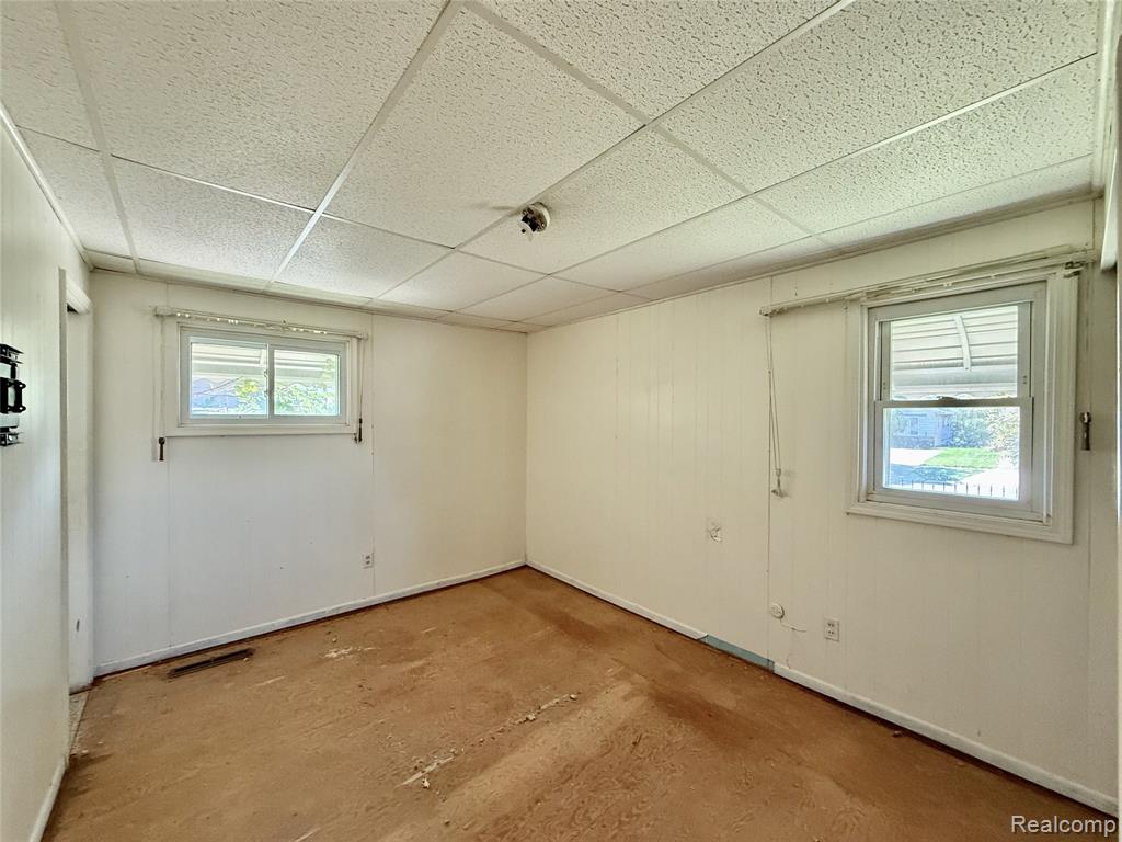 1015 West Carpenter Road Flint, MI 48505 - Photo 11 of 17 Gallery Image 11