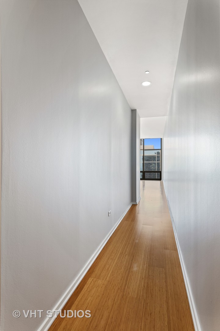 65 East Monroe Street, Unit 4310 Chicago, IL 60603 - Photo 15 of 17