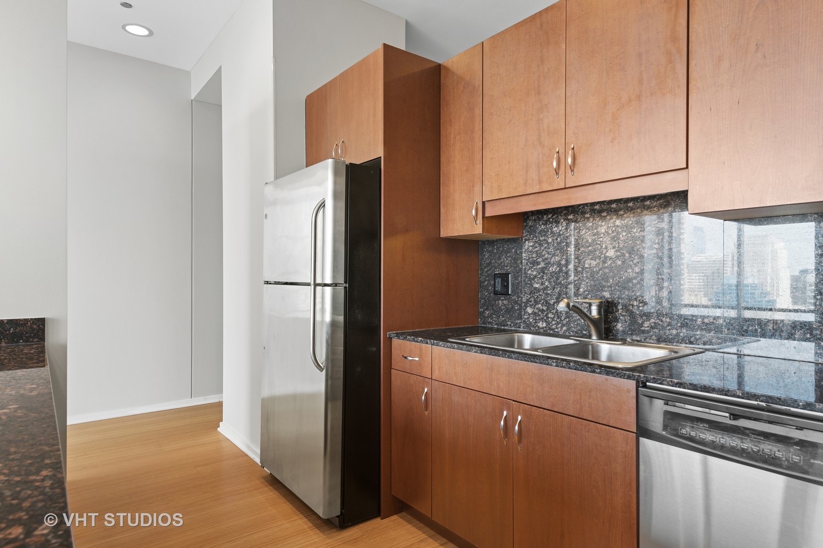 65 East Monroe Street, Unit 4310 Chicago, IL 60603 - Photo 6 of 17