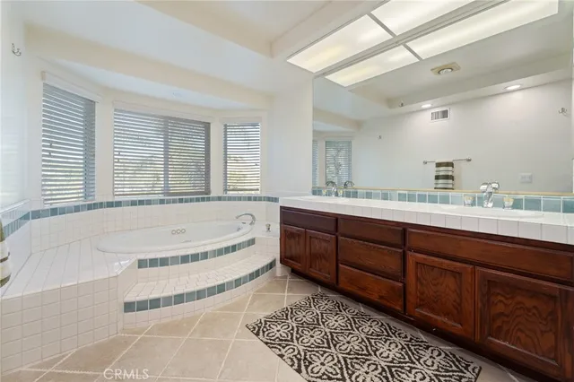 $1,349,000 | 11648 Mariposa Bay Lane, Porter Ranch, CA 91326