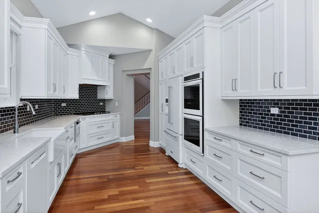 $625,000 | 1628 Luther Avenue, Oakbrook Terrace, IL 60181