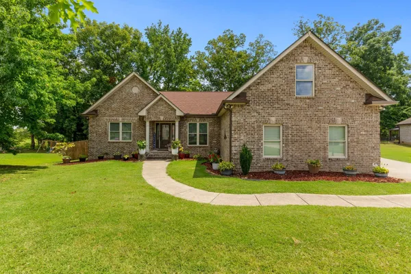 $530,000 | 1040 Northridge Drive, Greenbrier, TN 37073