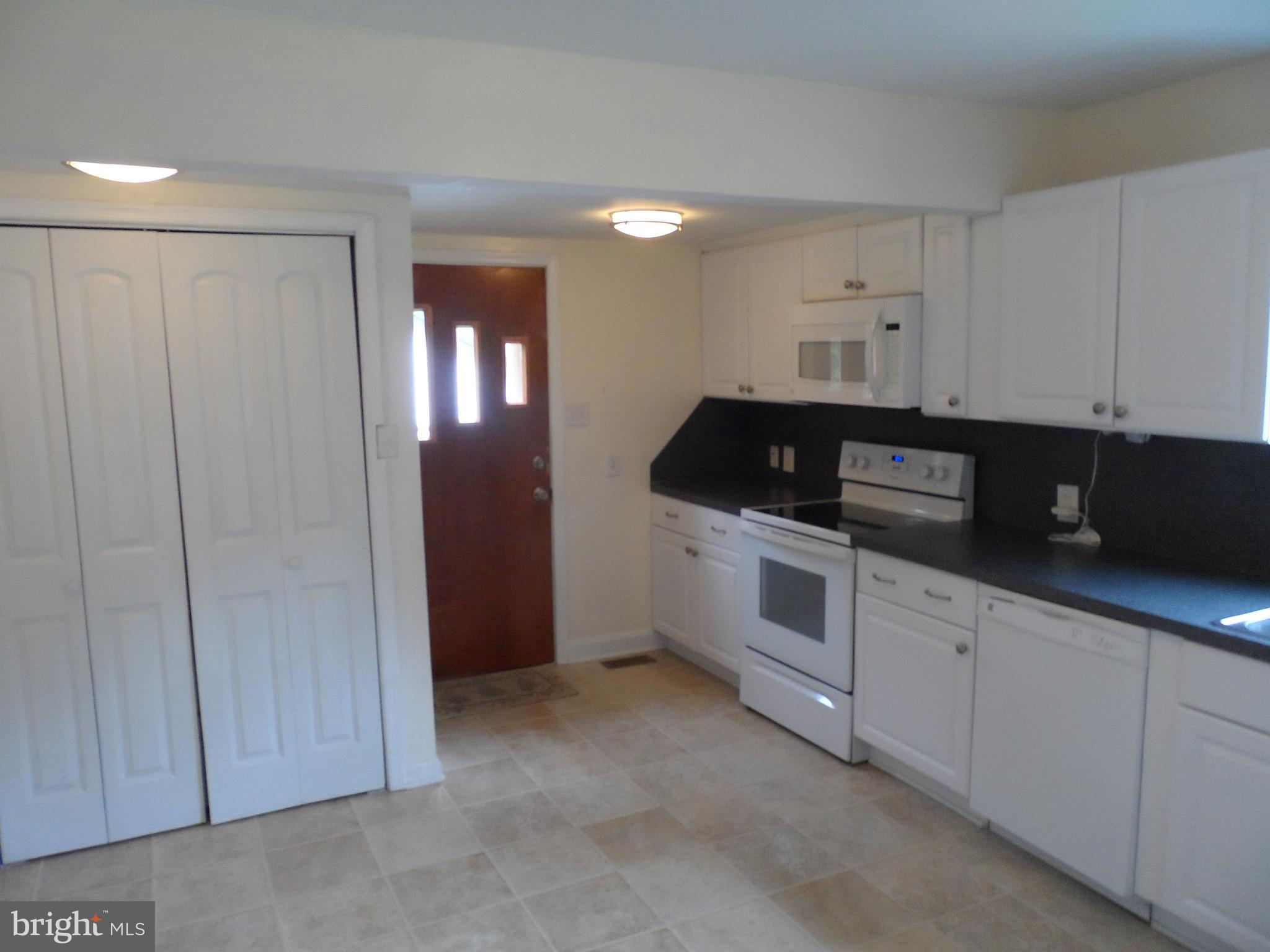 320 Arthur King Road Prince Frederick, MD 20678 - Photo 8 of 18 Kitchen