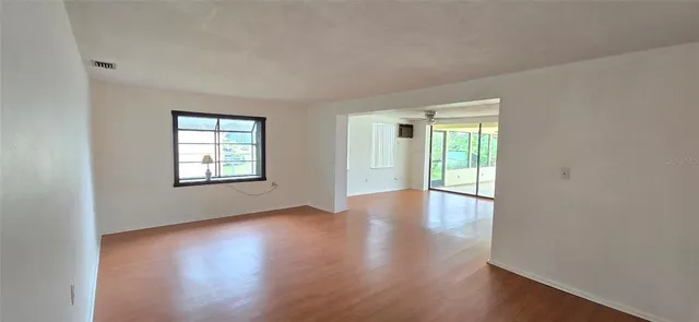 $349,999 | 1414 Grand Boulevard, Holiday, FL 34690