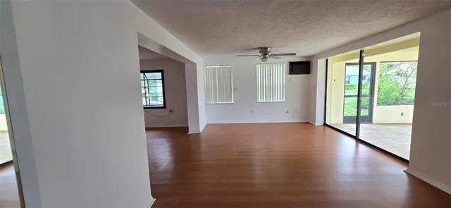 $349,999 | 1414 Grand Boulevard, Holiday, FL 34690