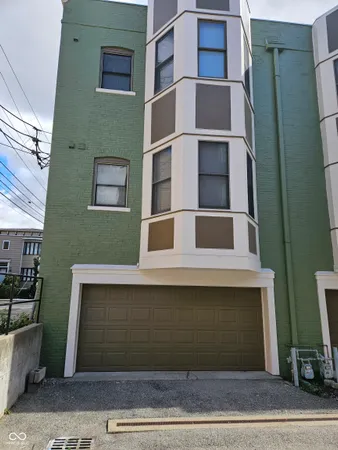 $2,250 | 916 North Alabama Street, Indianapolis, IN 46204