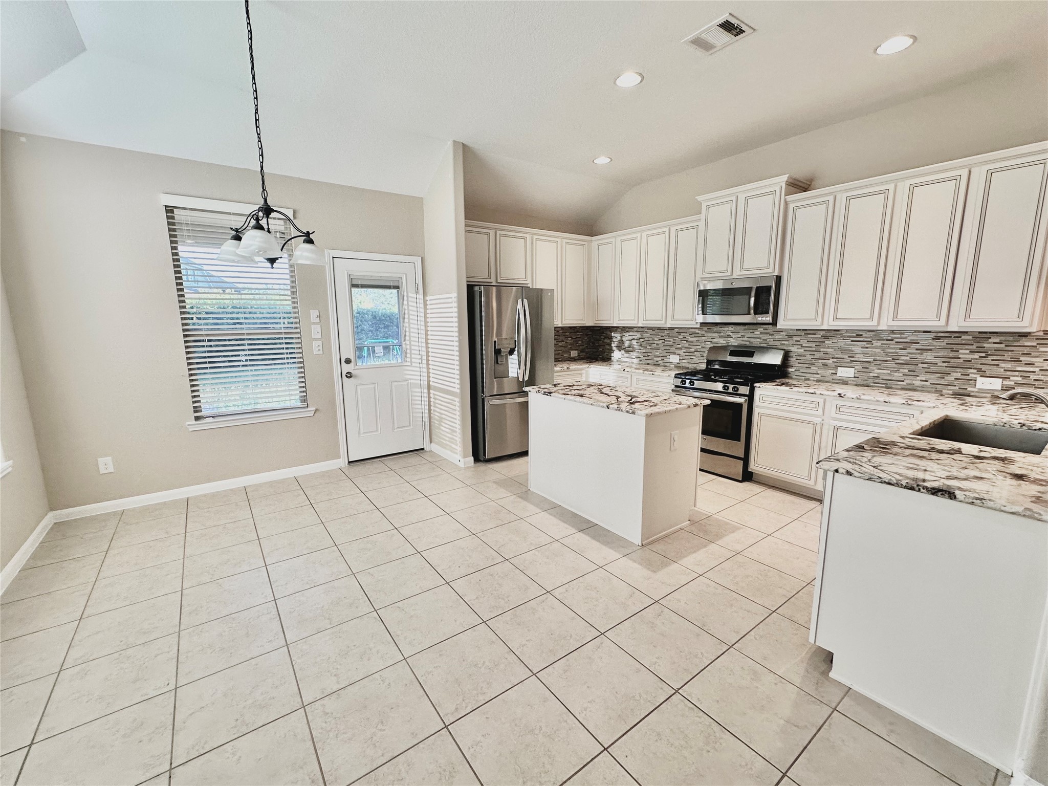3877 Enchanted Timbers Lane Spring, TX 77386 - Photo 6 of 21
