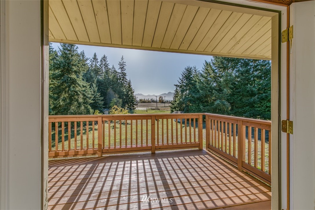 1693 Woodcock Road Sequim, WA 98382 - Photo 12 of 25 Gallery Image 12