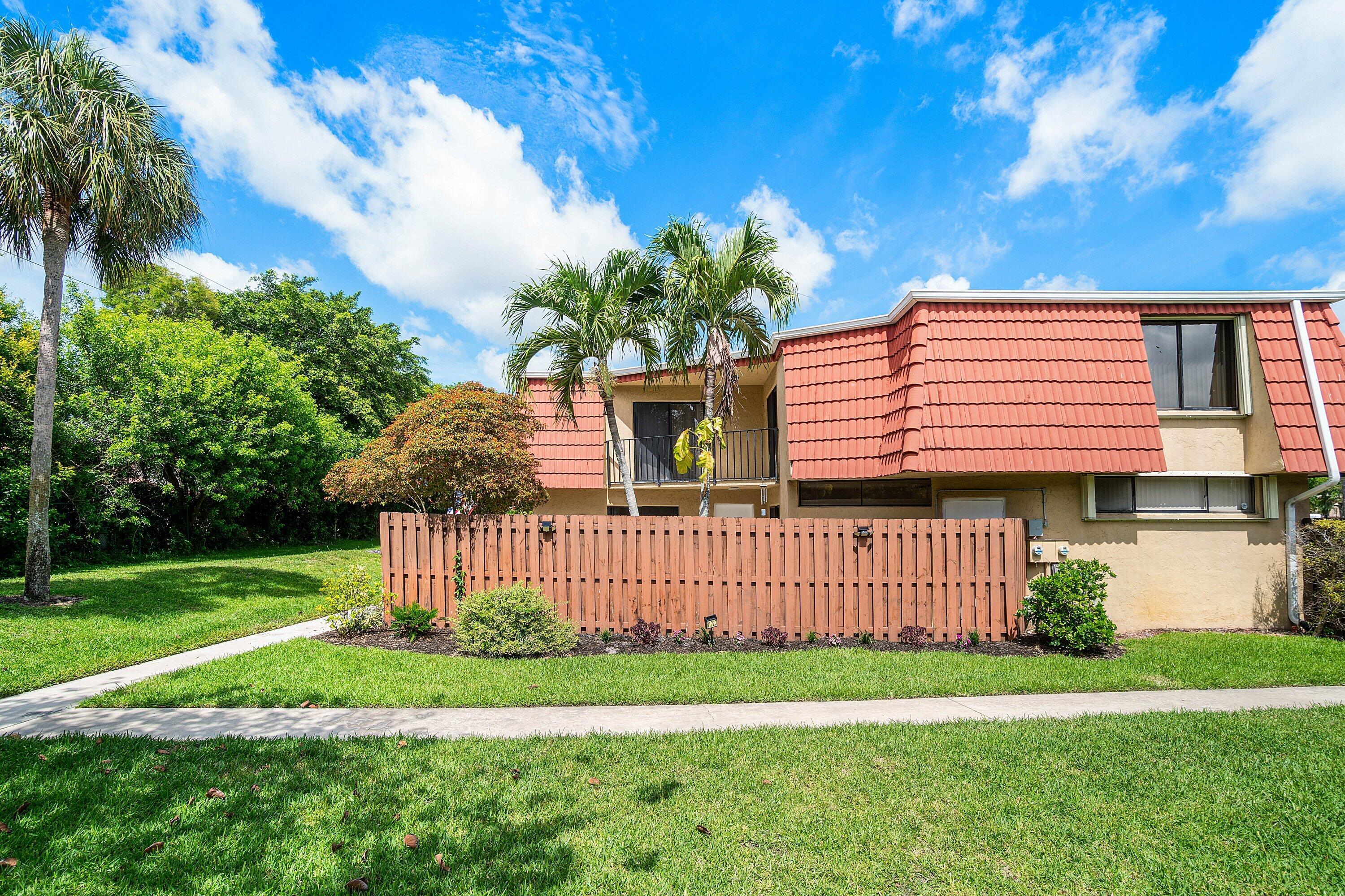 8122 Thames Boulevard, Unit C Boca Raton, FL 33433 - Photo 40 of 43 Exterior