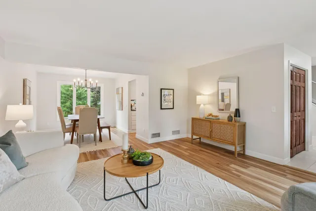 $550,000 | 14650 40th Place North, Plymouth, MN 55446