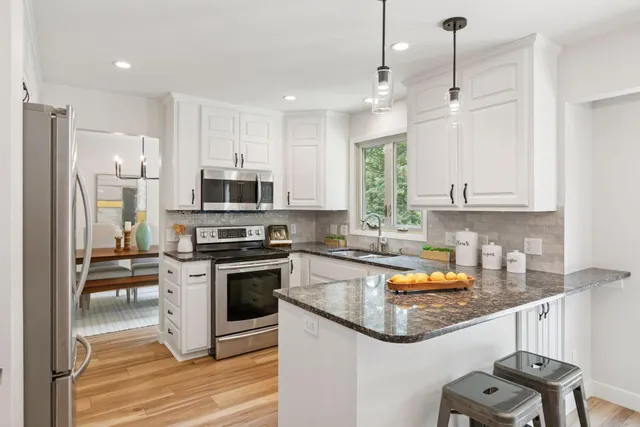 $550,000 | 14650 40th Place North, Plymouth, MN 55446