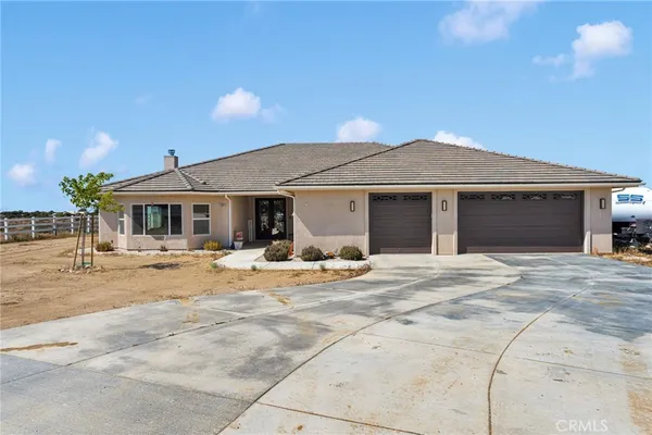 $669,999 | 9926 Fir Street, Oak Hills, CA 92344