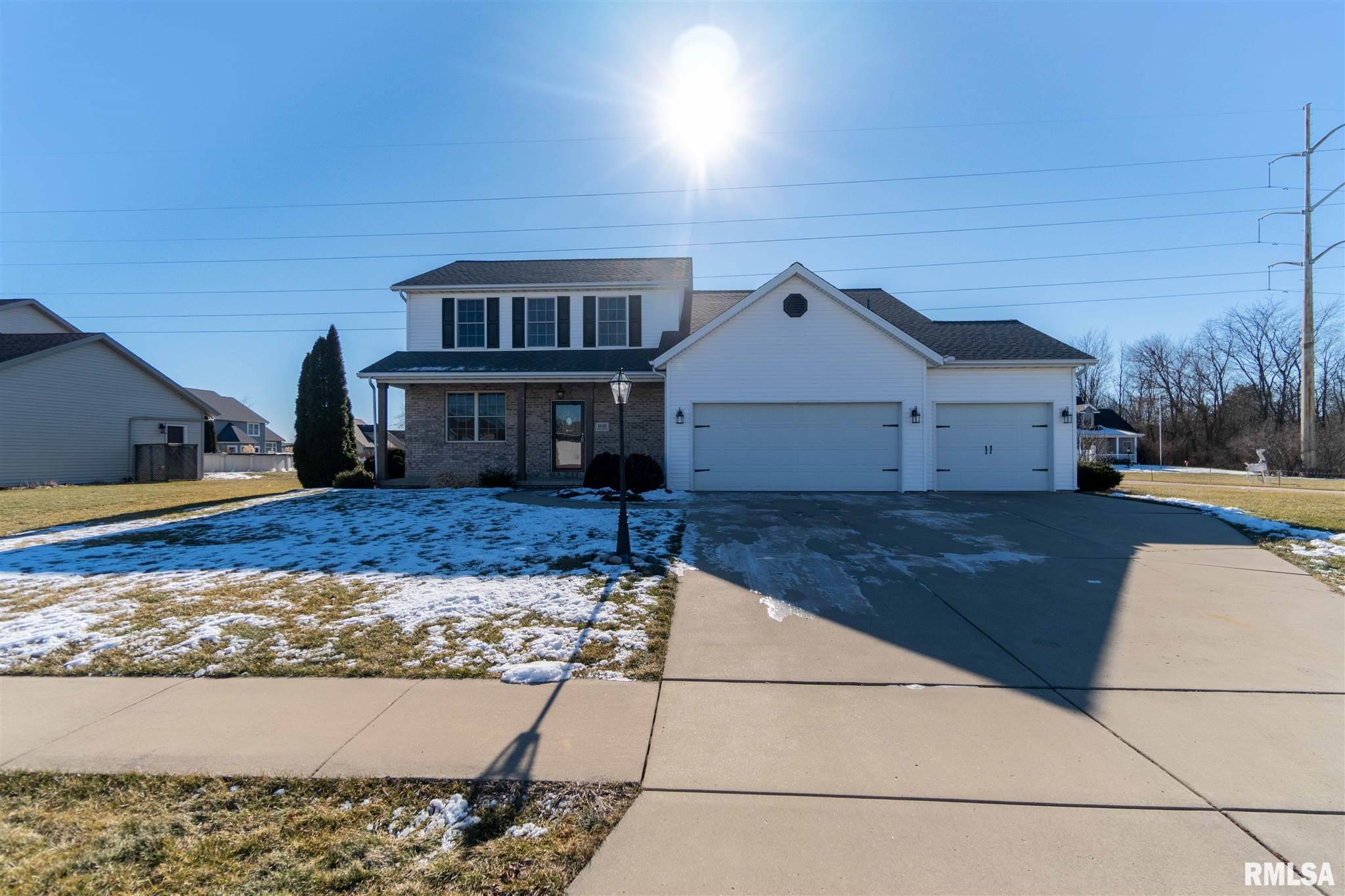 1610 Sycamore Washington, IL 61571 - Photo 1 of 46 Gallery Image 1