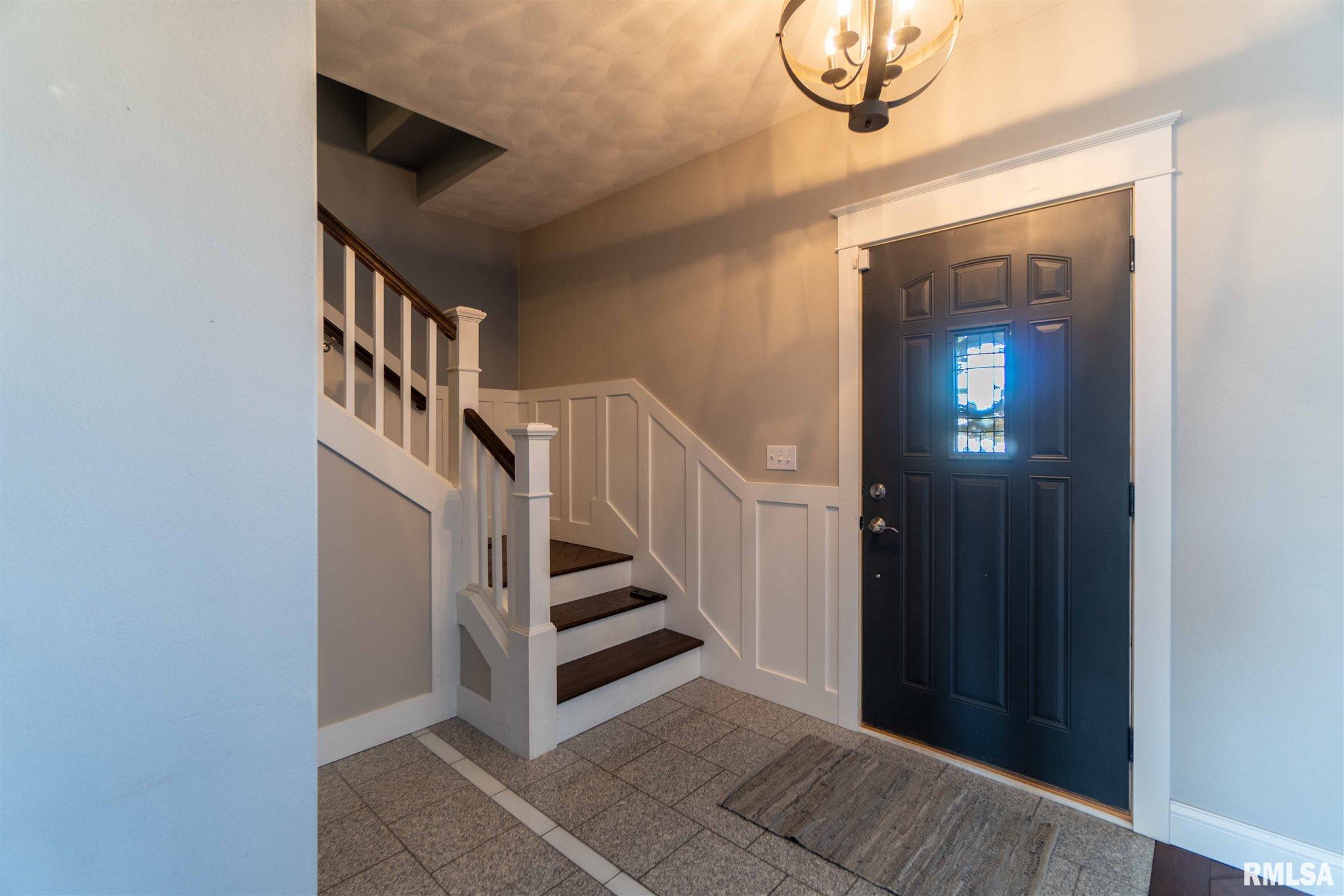 1610 Sycamore Washington, IL 61571 - Photo 12 of 46 Gallery Image 12