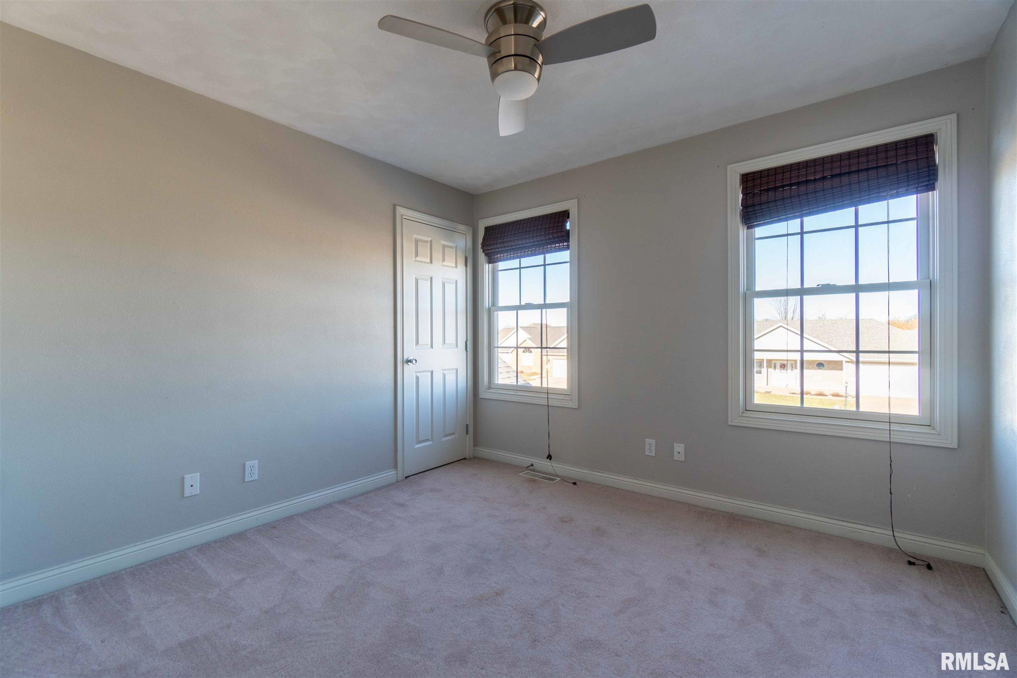 1610 Sycamore Washington, IL 61571 - Photo 40 of 46 Gallery Image 40