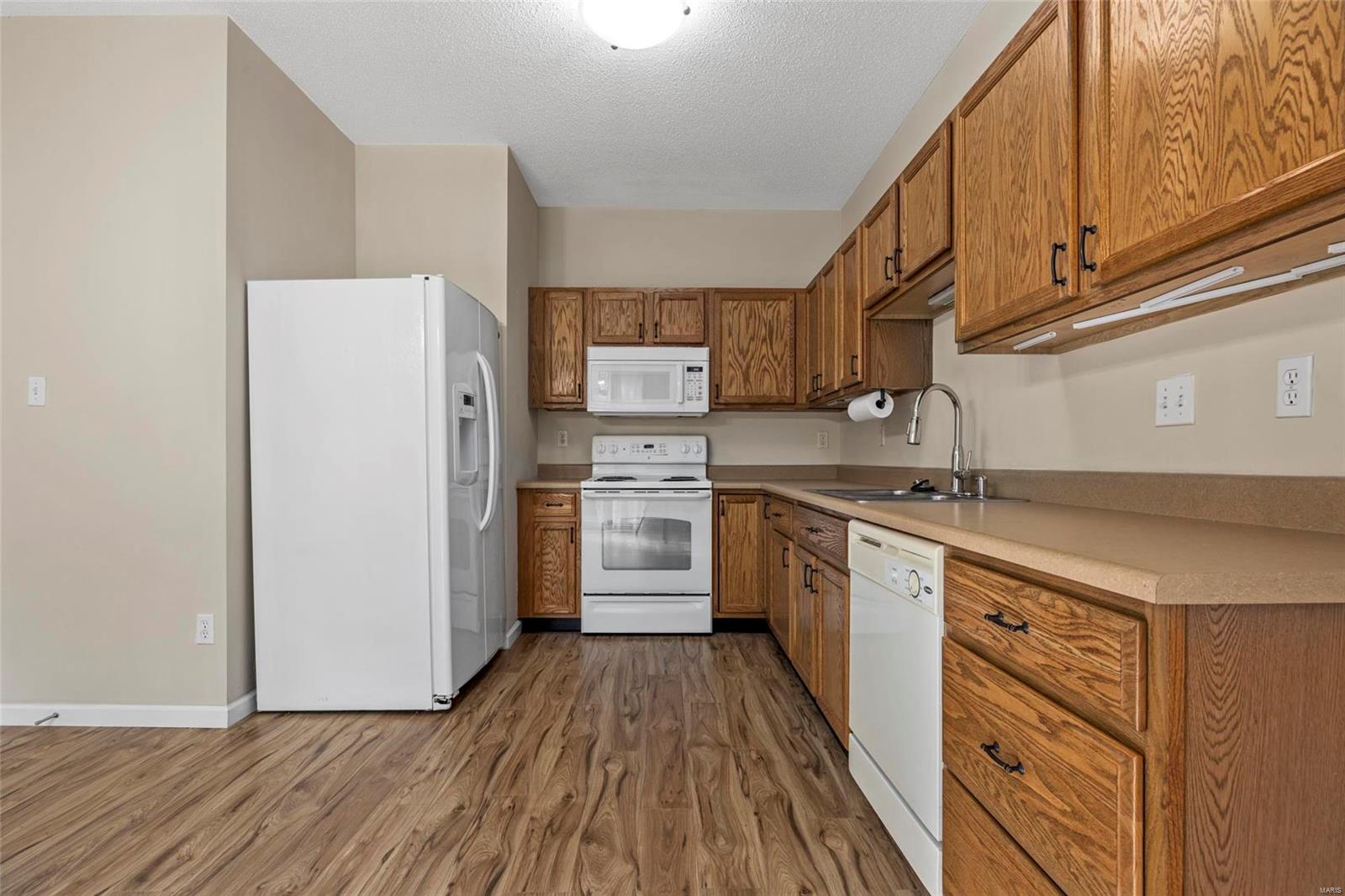 3235 Reed Crossing Place St. Charles, MO 63301 - Photo 8 of 39