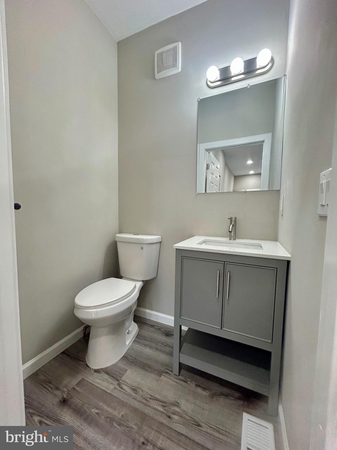 4303 Griscom Street Philadelphia, PA 19124 - Photo 8 of 43