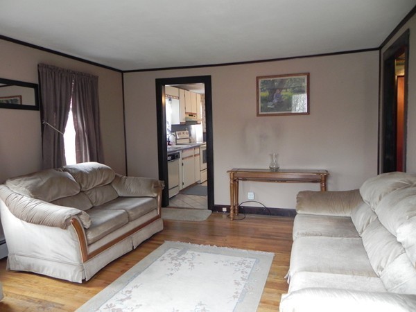122 Clinton Road Weymouth, MA 02189 - Photo 4 of 16 Gallery Image 4