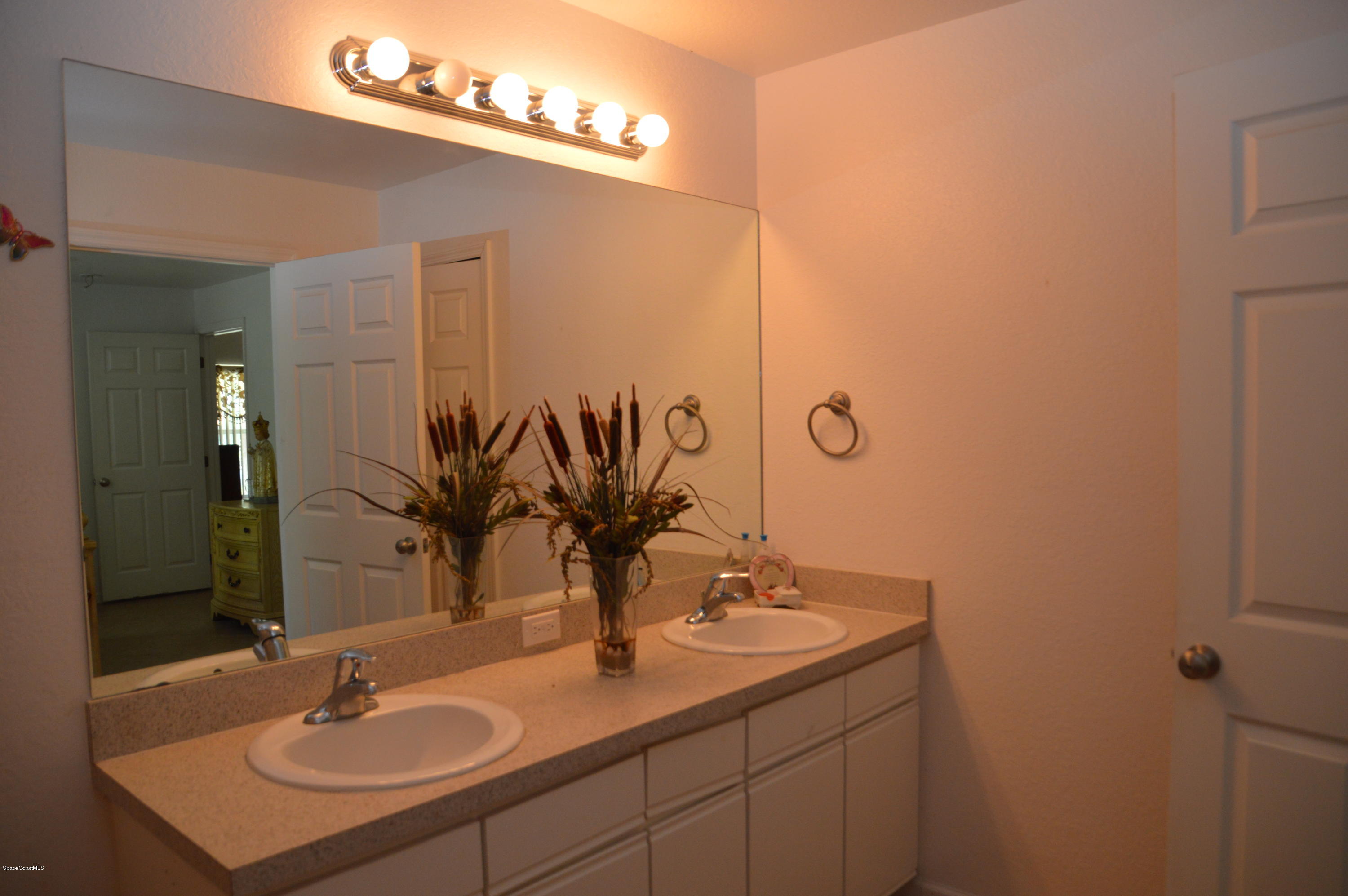 3141 Aspen Road Southeast Palm Bay, FL 32909 - Photo 17 of 24 16 - Master bathroom